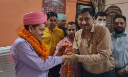 विदाई - रिटायरमेंट पर अधिशासी अभियंता की भर आई आंखे