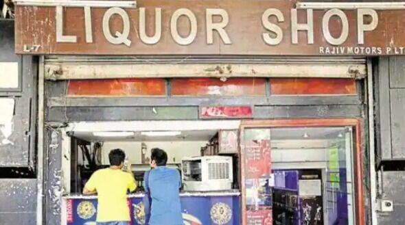 सरकार ने बढ़ाई पियक्कडों की टेंशन-शराब की 260 निजी दुकान हुई बंद