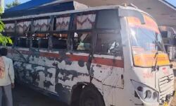 बस और डंपर की टक्कर में 7 की मौत, 13 घायल, चार गंभीर