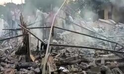 अचार फैक्ट्री में बन रहे थे पटाखे, हुआ धमाका चली गई चार की जान