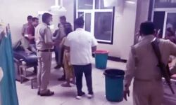 कोल्ड ड्रिंक पीते ही 4 बच्चों समेत 8 लोगों की हालत हुई खराब कोल्ड ड्रिंक पीते ही 4 बच्चों समेत 8 लोगों की हालत हुई खराब