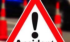 पूर्व मुख्यमंत्री के काफिले में शामिल वाहन की टक्कर से तीन घायल पूर्व मुख्यमंत्री के काफिले में शामिल वाहन की टक्कर से तीन घायल