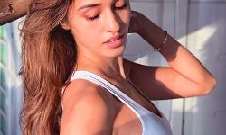 दिशा पाटनी बनी डाबर गुलाबारी की नई ब्राण्ड अम्बेसडर दिशा पाटनी बनी डाबर गुलाबारी की नई ब्राण्ड अम्बेसडर