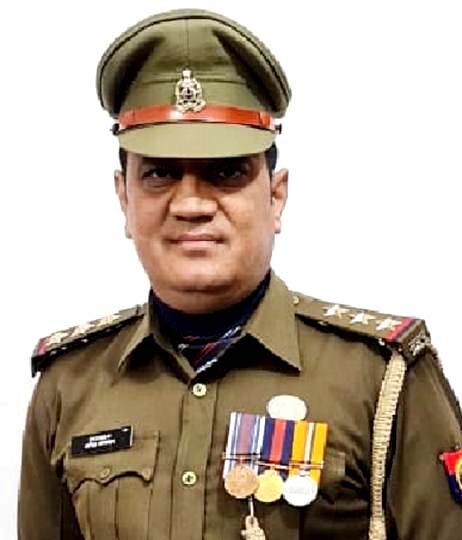 कपरवान रिलीव पंकज बने नए इंस्पेक्टर