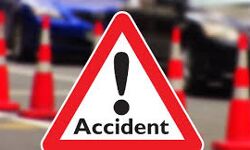 हुए सड़क हादसे में टेम्पो सवार महिला की मौत- 1 दर्जन घायल हुए सड़क हादसे में टेम्पो सवार महिला की मौत- 1 दर्जन घायल