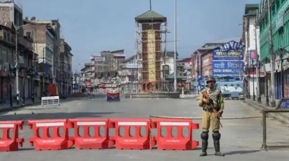 हिंदुओं की जान के प्यासे हुए आतंकी-प्रिंसिपल समेत दो का खून