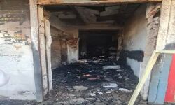 लाखों का कर्ज लेकर खोली थी दुकान-पड़ोसी ने लगा दी आग