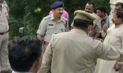 शिव मंदिर की छत पर सो रहे साधु का कुल्हाड़ी से काट दिया गला