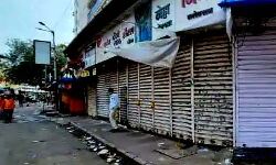 शिवसैनिकों ने कई हाईवे किये जाम- बसों का संचालन भी ठप