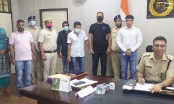 दरकते रिश्ते-प्रेम संबंधों में बाधक टीचर को पत्नी ने ही लगाया ठिकाने दरकते रिश्ते-प्रेम संबंधों में बाधक टीचर को पत्नी ने ही लगाया ठिकाने