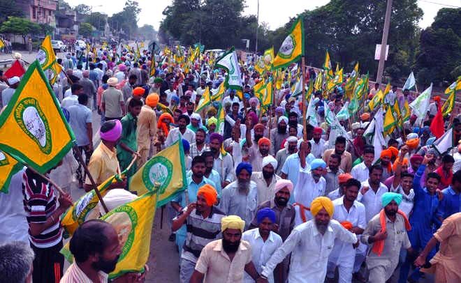 दशहरे पर नहीं 16 अक्टूबर को जलेंगे मोदी शाह के पुतले दशहरे पर नहीं 16 अक्टूबर को जलेंगे मोदी शाह के पुतले