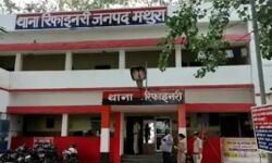 मूर्ति विसर्जन करने गए चार युवक यमुना में समाये-तीन बचाये, एक की तलाश मूर्ति विसर्जन करने गए चार युवक यमुना में समाये-तीन बचाये, एक की तलाश