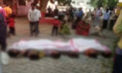 श्रद्धालुओं को लेकर जा रही ट्रैक्टर ट्राली पलटी-11 लोगों की मौत श्रद्धालुओं को लेकर जा रही ट्रैक्टर ट्राली पलटी-11 लोगों की मौत