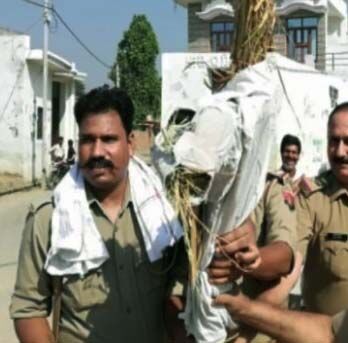 PM CM के पुतले जलाने पर अडे किसान-पुलिस से नोकझोंक-कई नजरबंद