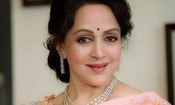 73 बसंत पार भी ड्रीम गर्ल पूरी तरह से बसंती