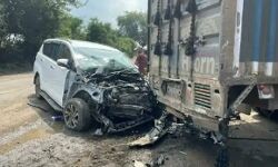 कंप्यूटर बाबा की कार ट्राले से टकराई-बाबा ने बताया इसे साजिश कंप्यूटर बाबा की कार ट्राले से टकराई-बाबा ने बताया इसे साजिश