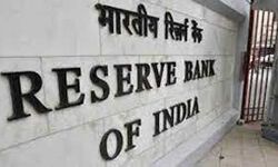 स्टेट बैंक और स्टैंडर्ड चार्टर्ड बैंक पर 2.95 करोड़ का जुर्माना स्टेट बैंक और स्टैंडर्ड चार्टर्ड बैंक पर 2.95 करोड़ का जुर्माना