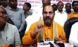 बोले BJP मंत्री-डीजल पेट्रोल की कीमत अभी बहुत कम बोले BJP मंत्री-डीजल पेट्रोल की कीमत अभी बहुत कम