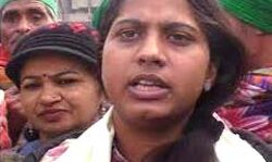 पूनम पंडित ने थामा कांग्रेस का हाथ