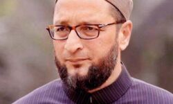 एक डंडे और एक झंडे के नीचे आना होगा: ओवैसी एक डंडे और एक झंडे के नीचे आना होगा: ओवैसी