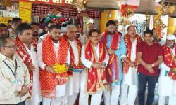 कांग्रेस की प्रतिज्ञा यात्रा-नेताओं ने किए चंद्रिका देवी के दर्शन कांग्रेस की प्रतिज्ञा यात्रा-नेताओं ने किए चंद्रिका देवी के दर्शन