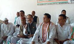 की गई प्रतिज्ञाओं पर अडिग है कांग्रेस- जनता से किए वादे होंगे पूरे-अलवी की गई प्रतिज्ञाओं पर अडिग है कांग्रेस- जनता से किए वादे होंगे पूरे-अलवी