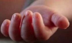 कुंवारी मां ने पाप छुपाने को पॉलिथीन में भर फेंका 1 दिन का नवजात