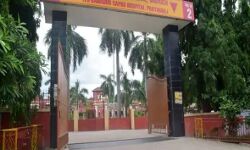 पर्चा बनवाने के विवाद में अस्पताल के सफाईकर्मी को घोंपे चाकू पर्चा बनवाने के विवाद में अस्पताल के सफाईकर्मी को घोंपे चाकू