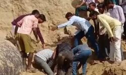 बड़ा हादसा-मिट्टी का टीला धंसने से सास बहू की मौत, 7 जख्मी बड़ा हादसा-मिट्टी का टीला धंसने से सास बहू की मौत, 7 जख्मी