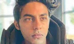 आर्यन ड्रग्स मामले में पुलिस ने गोसावी को किया गिरफ्तार आर्यन ड्रग्स मामले में पुलिस ने गोसावी को किया गिरफ्तार