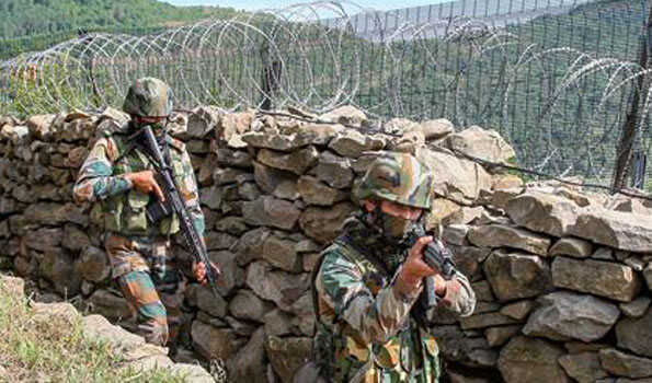 नियंत्रण रेखा के समीप विस्फोट, अधिकारी और जवान शहीद