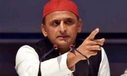 अखिलेश कटाक्ष करते हुए बोले- झूठी दूरबीन लेकर ढूँढने का ढोंग पूरा था अखिलेश कटाक्ष करते हुए बोले- झूठी दूरबीन लेकर ढूँढने का ढोंग पूरा था