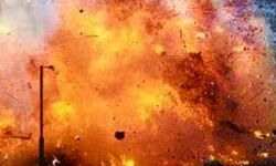 पटाखा फैक्टरी में विस्फोट होने पर एक बच्चे की मौत- कई घायल पटाखा फैक्टरी में विस्फोट होने पर एक बच्चे की मौत- कई घायल