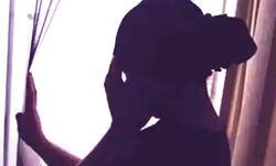 बिना चेक किये टॉयलेट सीट पर बैठी महिला- जहरीले कीडे ने लिया काट बिना चेक किये टॉयलेट सीट पर बैठी महिला- जहरीले कीडे ने लिया काट