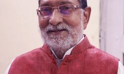 विकास के दावे फुस्स- सड़कों के लिए MLA को करना पड़ रहा अनशन-रामगोविंद विकास के दावे फुस्स- सड़कों के लिए MLA को करना पड़ रहा अनशन-रामगोविंद