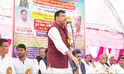 फरमान से नहीं, संविधान से चलेगा देश- संजय सिंह फरमान से नहीं, संविधान से चलेगा देश- संजय सिंह