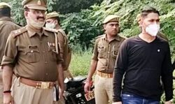 कूरियर कंपनी के कर्मचारी पौने नो लाख की लूट-मचा हड़कंप कूरियर कंपनी के कर्मचारी पौने नो लाख की लूट-मचा हड़कंप