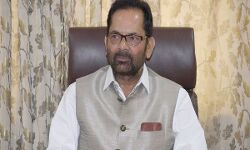 कांग्रेस और उसके नेता देश के लिये एनपीए की तरह: नकवी कांग्रेस और उसके नेता देश के लिये एनपीए की तरह: नकवी