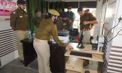 ADG मेरठ जोन ने किया सिविल लाइन थाने का निरीक्षण ADG मेरठ जोन ने किया सिविल लाइन थाने का निरीक्षण