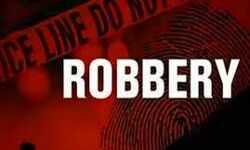 साथियों के साथ बहन के घर भाई ने डाला डाका, पहचान पर ससुर की हत्या साथियों के साथ बहन के घर भाई ने डाला डाका, पहचान पर ससुर की हत्या