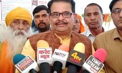 सलमान की किताब से हिंदू संगठनों में उबाल-जलाया पुतला सलमान की किताब से हिंदू संगठनों में उबाल-जलाया पुतला