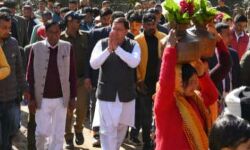 CM धामी पहुंचे पिथौरागढ की पूजा अर्चना