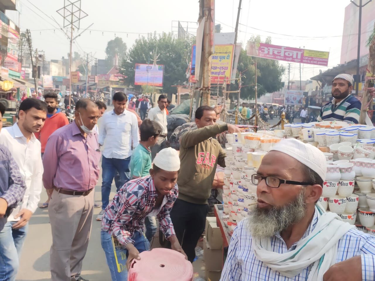 अतिक्रमण के विरूद्ध चला अभियान- इस नंबर पर करें शिकायत