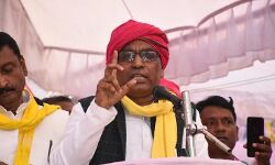 गाड़ी में अफीम रखवाने के साथ हत्या भी करवा सकती है BJP- राजभर गाड़ी में अफीम रखवाने के साथ हत्या भी करवा सकती है BJP- राजभर