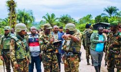 आतंकवादी हमले में 19 लोगों की मौत आतंकवादी हमले में 19 लोगों की मौत