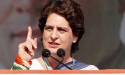 प्रियंका ने भी की कोरोना पीड़ितों को मुआवजा देने की मांग