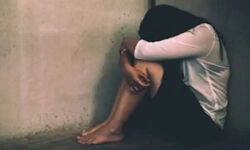 हवस में अंधे चाचा को नहीं रही रिश्ते की फिक्र,भतीजी से कर दिया दुष्कर्म हवस में अंधे चाचा को नहीं रही रिश्ते की फिक्र,भतीजी से कर दिया दुष्कर्म