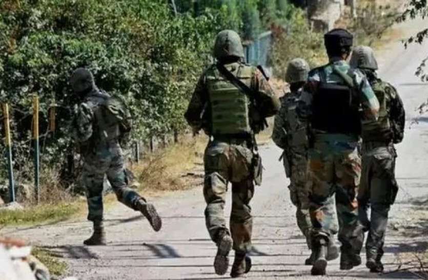 ग्रेनेड हमले में दो CRPF जवान सहित कई घायल