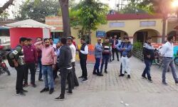 सत्ता की हनक-BJP नेता ने बिजली अधिकारी से की मारपीट, थाने में मामला सत्ता की हनक-BJP नेता ने बिजली अधिकारी से की मारपीट, थाने में मामला