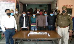 गिरफ्तारी का सिक्सर मारकर पुलिस ने उठाया लूट की वारदात से पर्दा